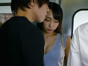 Japan Kiss und Handjob im Zug